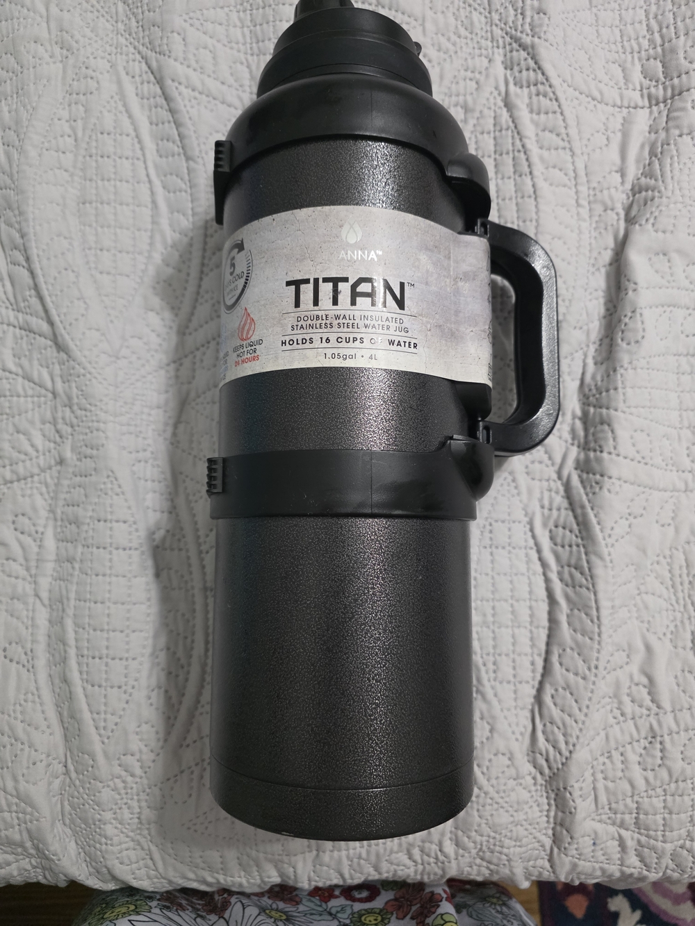 BRAND NEW MANNA Titan Double-Wall Insulated Water Jug — Black